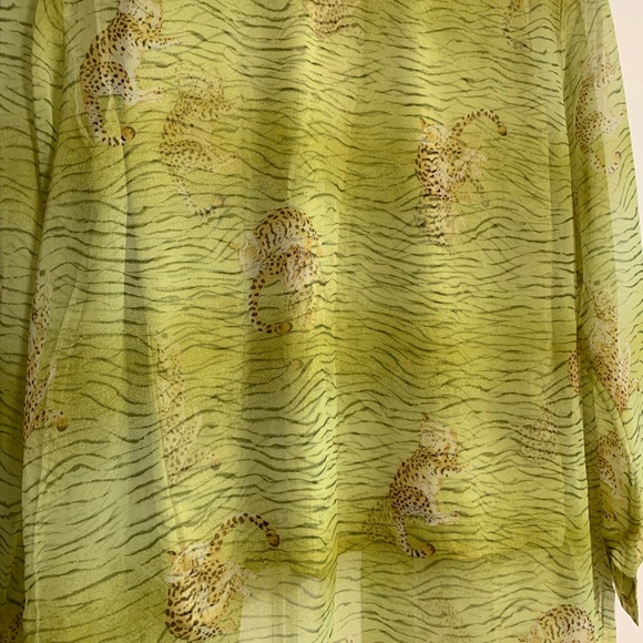 Women’s Blouse - Picture 5 of 5